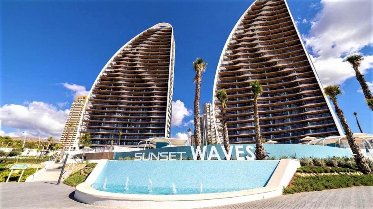 Apartamentos Sunset Waves By Sonneil Rentals Benidorm Esterno foto