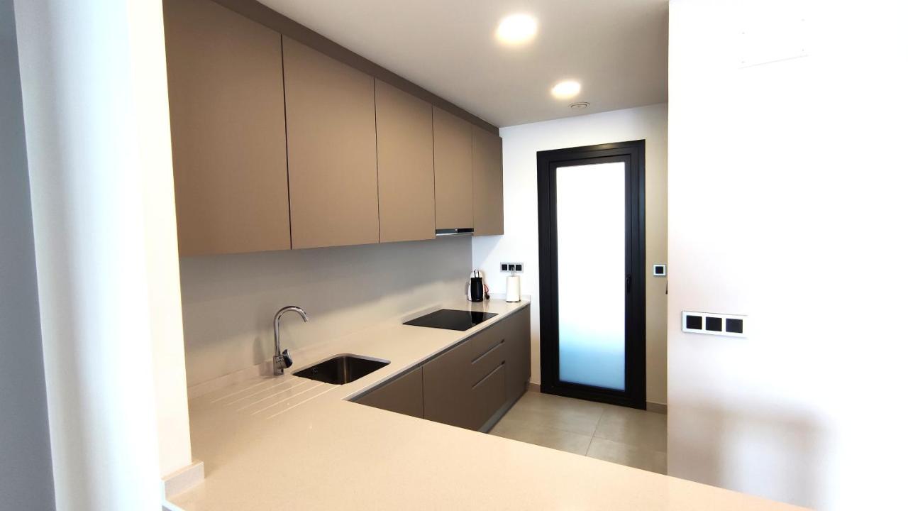Apartamentos Sunset Waves By Sonneil Rentals Benidorm Esterno foto